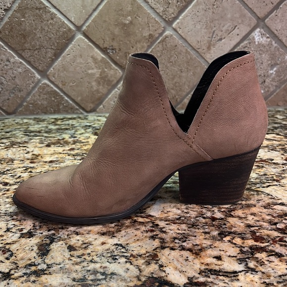 Steve Madden Adelphie Brown Tan Leather Boots Size 9 - Picture 9 of 11